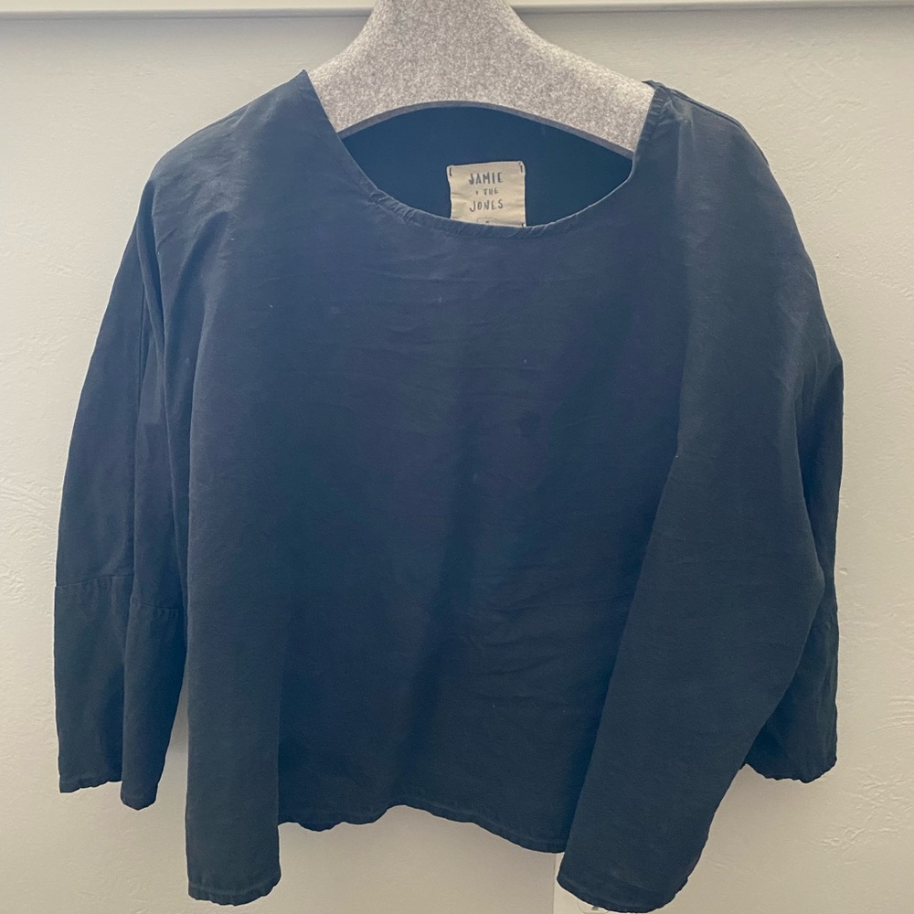 Jamie & The Jones Raw Silk Black 3/4 Sleeve Top